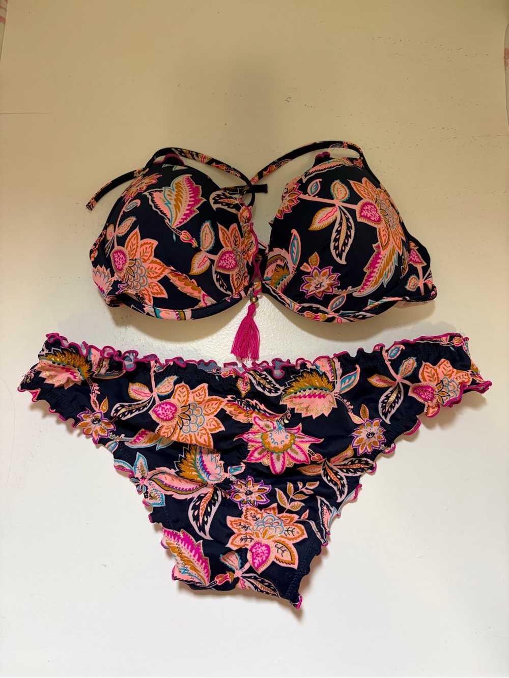 Shade & Shore Floral Black and Pink Bikini Set size medium/34C